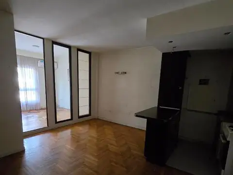 Laprida 1700, Piso 4