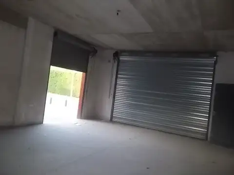 Local en Alquiler en Garin, USD 900