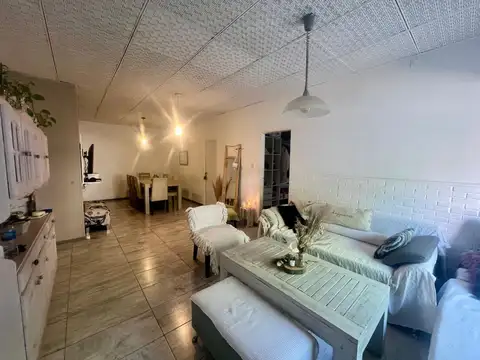 Depto Tipo Casa en Venta de 3 ambientes