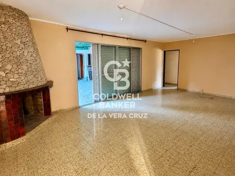 Casa con locales comerciales en Santo Tomé sobre 7 de Marzo