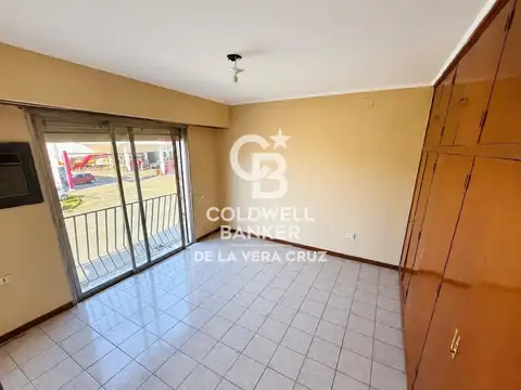 Casa con locales comerciales en Santo Tomé sobre 7 de Marzo