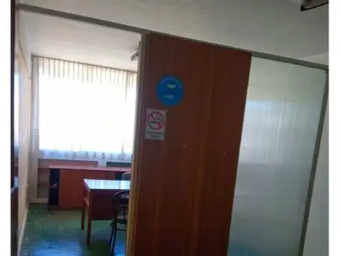 Oficina en Alquiler en Centro, $ 180.000