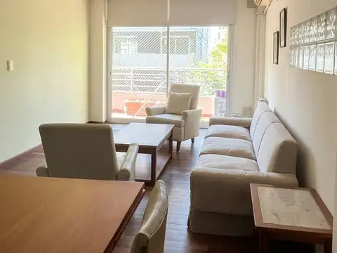 San Juan 2200, Piso 2