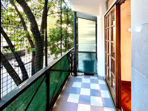 VENTA MONOAMBIENTE BALCON AL FRENTE FLORES
