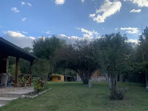 Casa en Venta con 6 cocheras