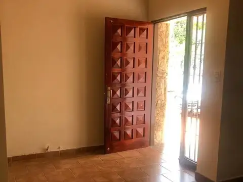 Casa 6 ambientes con 3 baños