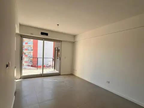Excelente monoambiente divisible Premium en Alquiler con Balcón y Vista Abierta