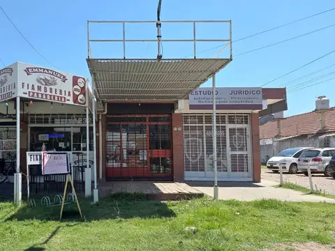 VENTA LOCAL AL FRENTE SOBRE PEDRO DÍAZ. V. TESEI