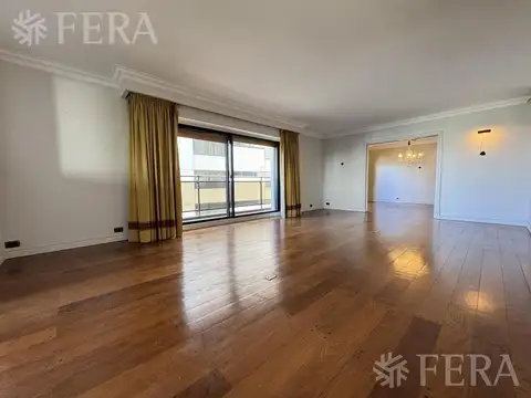 Venta de Departamento 5 ambientes con cochera y baulera en Retiro