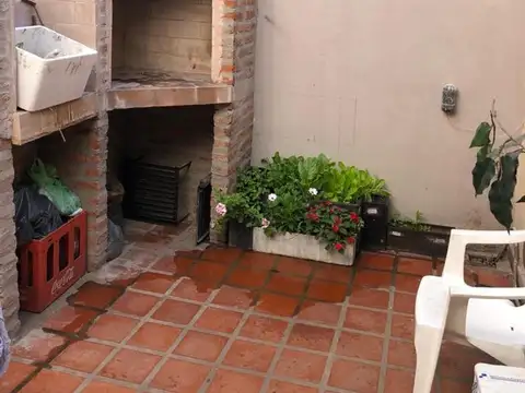 Depto Tipo Casa 4 ambientes con 1 baño