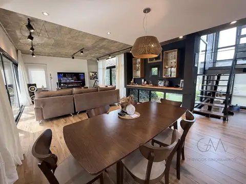 Casa 4 ambientes con 3 baños