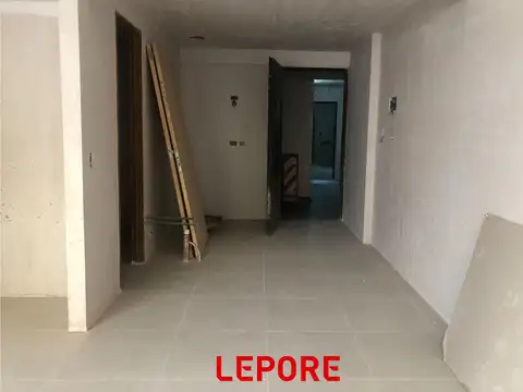 PARAGUAY 2000, Piso PB