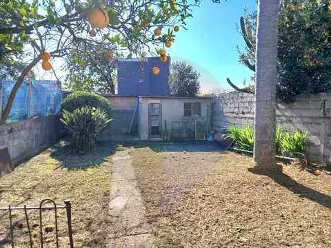 Venta casa en PH en Cerrito de 2 dormitorios .
