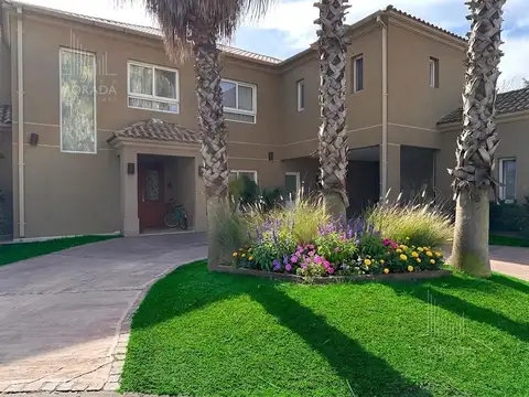 Casa en venta en barrio Pilar Haras La Pradera