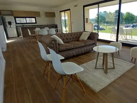 Casa en Venta en Countries y Barrios Cerrados en Campana, USD 220.000