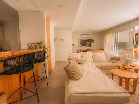 Casa 5 ambientes con 2 baños