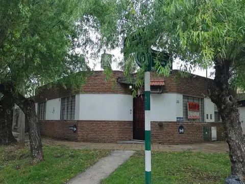 DEPARTAMENTO 2 DORMITORIO, PATIO, PB FRENTE. "SIN EXPENSAS"