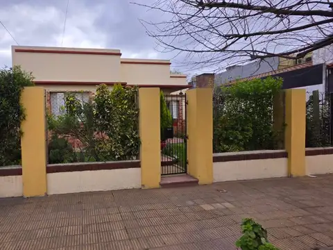 Presidente Rivadavia 300, Piso PB