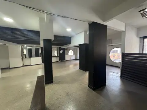 Local comercial en dos plantas