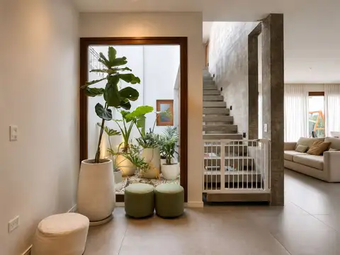 CASA VENTA CITY BELL BARRIO PRIVADO 3 DORMITORIOS