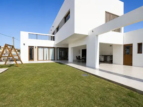 31 y 481 5300