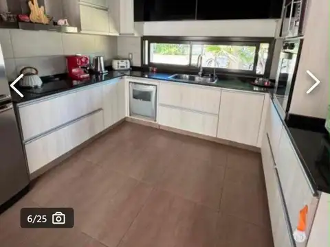 Terruños de Araoz I - Chalet Parquizado - Vendo