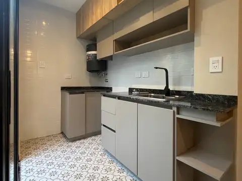 Casa 2 ambientes con 1 baño