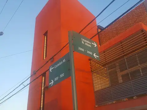Alem 2900, Piso 1°