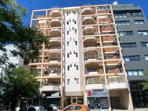 DEPTO 2 AMBIENTES CON COCHERA - MORÓN CENTRO