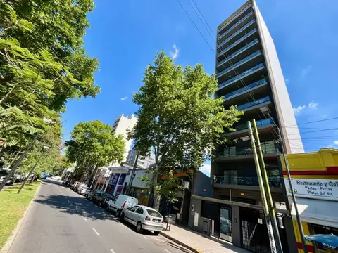 25 de Mayo 1900, Piso 1