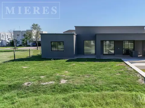 Casa en Venta en San Matias, USD 445.000