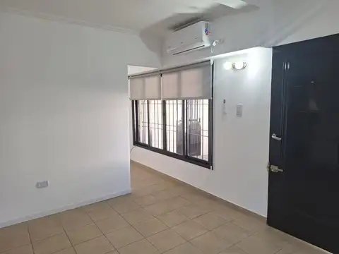 Depto Tipo Casa en Venta en Adrogue, USD 115.000