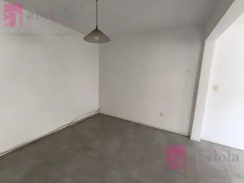 Depto Tipo Casa en Alquiler de 3 ambientes