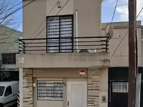 Duplex 3 Ambientes en Alquiler, excelente ubicacion de Quilmes Oeste .. !!!