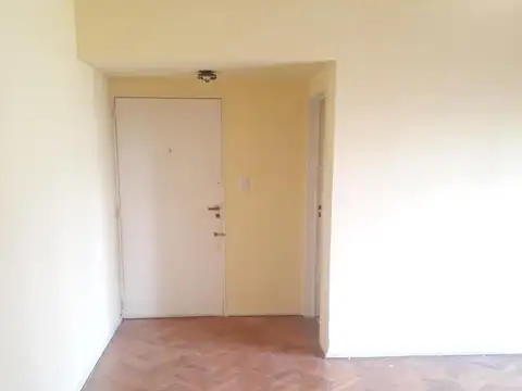 Departamento tres ambientes en  venta en Villa Urquiza
