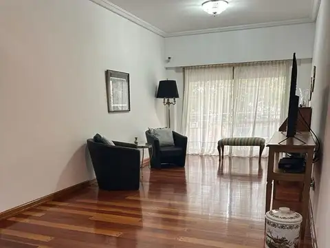 Alem 300, Piso 1°