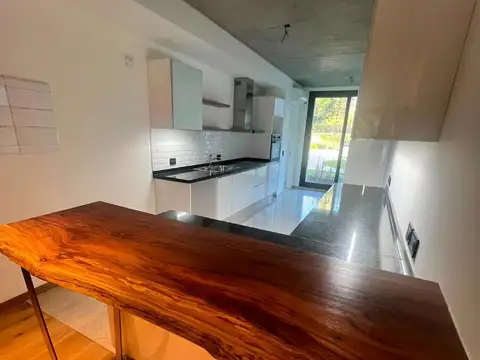 Departamento en Venta con 2 cocheras