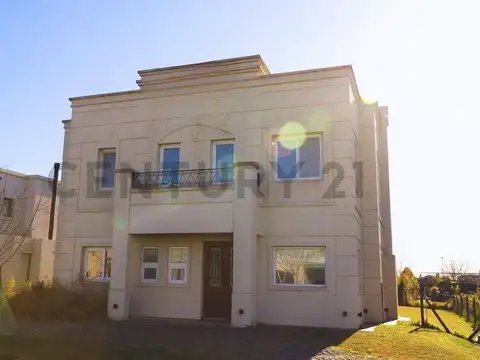 ALQUILER CASA 7 AMB EN PUERTOS DEL LAGO ACACIAS