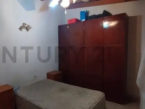 Venta de Casa mas Local Comercial en Villa Regina