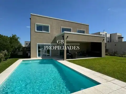 venta anual de Casa 4 AMBIENTES en Santa Lucia, Pilar