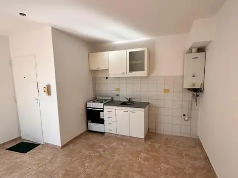 Departamento en Alquiler en República De La Sexta, $ 400.000