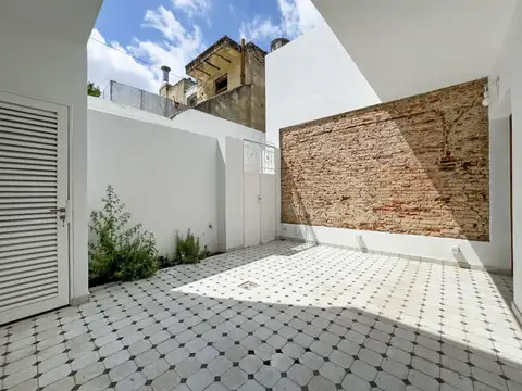 Departamento venta de Pasillo 2 dormitorios PH RECICLADO