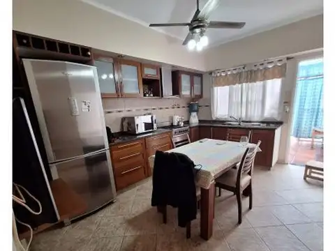 Depto Tipo Casa en Venta en Haedo Sur, USD 145.000