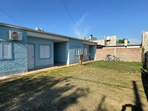 SE VENDEN 2 CASAS ALQUILADAS EN LLAMBI CAMPBELL
