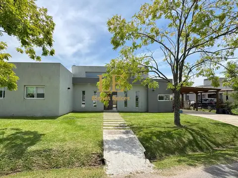 Casa en Venta en Santa Isabel, USD 190.000