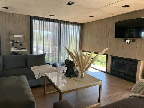 Casa en Venta en San Sebastian, USD 247.000