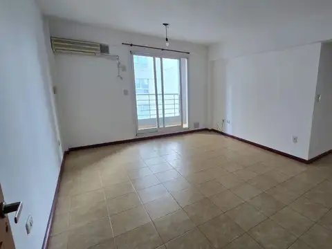 DPTO DOS DORMITORIOS  EN MACROCENTRO