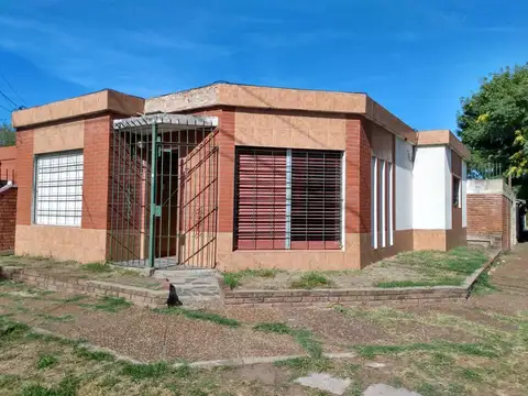CASA 3 AMBIENTES- ALQUILER- TEMPERLEY