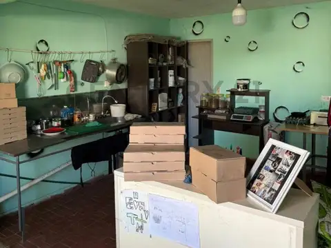 27 entre 123 y 124 400, Piso 0