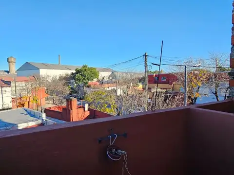 PH 3 AMBIENTES BALCON TERRAZA LAVADERO
